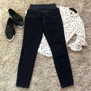 Old Navy Maternity - Rockstar Super Skinny Jean